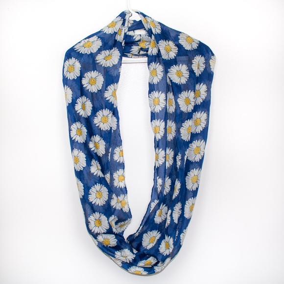 Sunflower Scarf - Picture 2 of 4